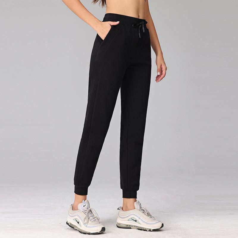 

Fleece-Lined Women s Versatile Yoga Sweatpants - Comfortable, Skin-Friendly, Fashionable, Loose Fit with Cuffed Athletic Design XS чорний