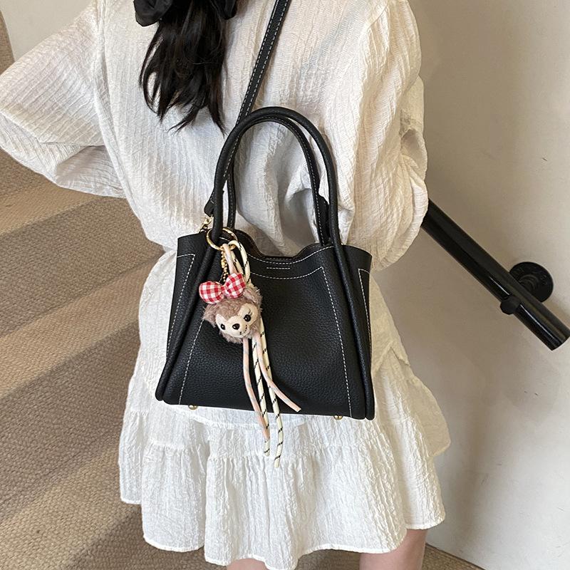 Handbag Women's Large-capacity Commuter Shoulder Bag New Messenger Tote Bag