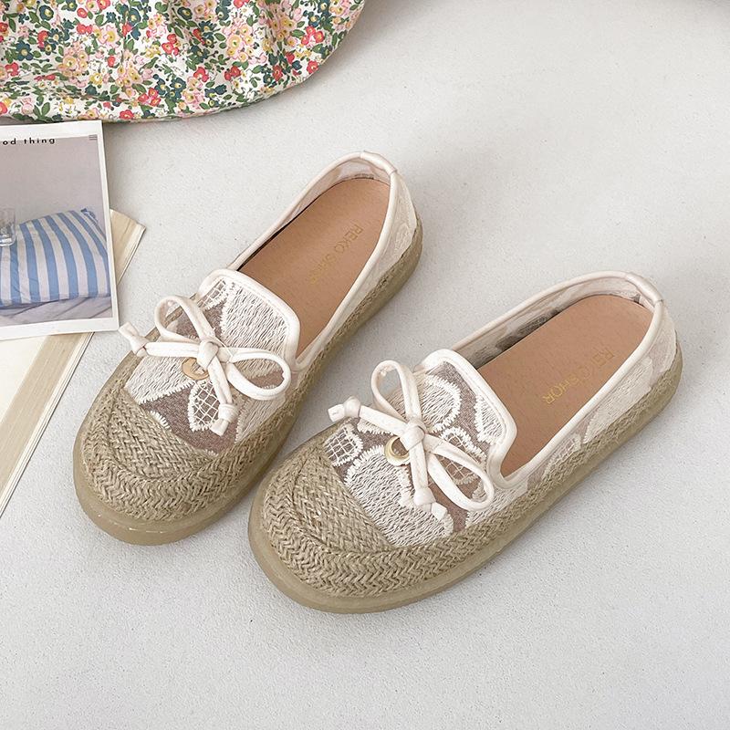 Fashion Retro Lightweight Thick-soled Heightening Shallow-mouth Single Shoes Women's 2025 New Summer One-pedal Versatile Mary Jane Shoes