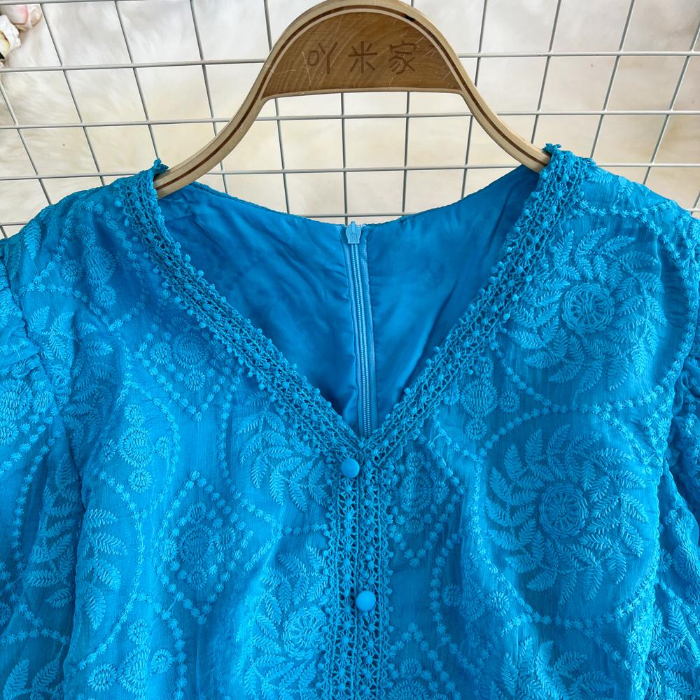 Neue Sommer Frauen V-ausschnitt Puff Kurzarm Dünne Lange Kleid Hohe Qualität Spitze Patchwork Big Hem Vintage Stickerei Kleid