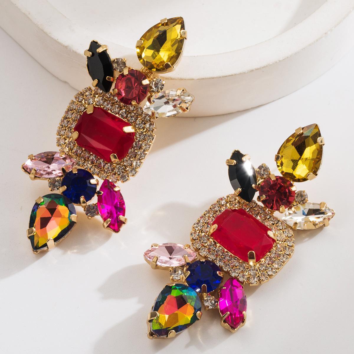 

Европейские и американские серьги-гвоздики в стиле INS из ретро-стекла с бриллиантами для женщин, серьги-гвоздики из сплава с полными бриллиантами, высококлассные элегантные серьги с легкой роскошью и блеском красный