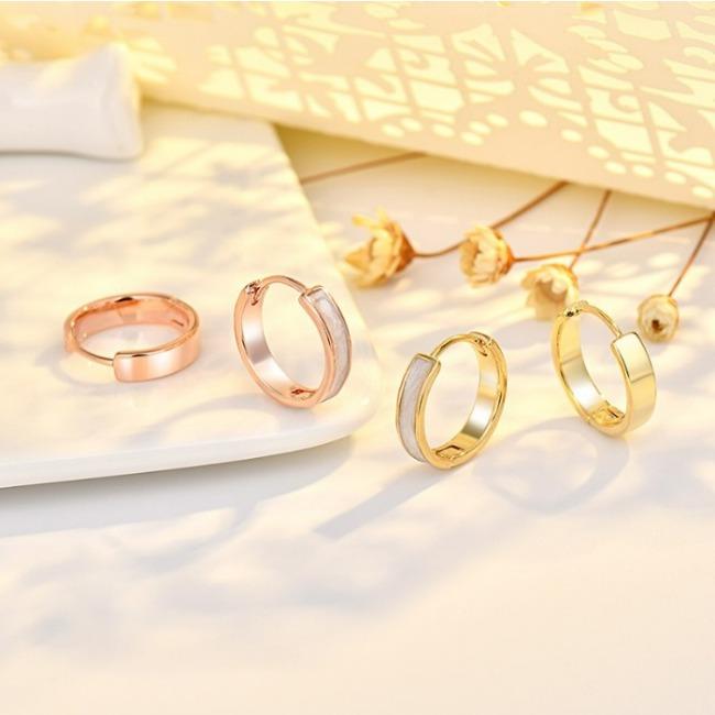 Geometric Earrings for Women's Light Luxury High-end Ear Buckles Niche Design Simple Earrings Enamel Pearl White Square Earrings