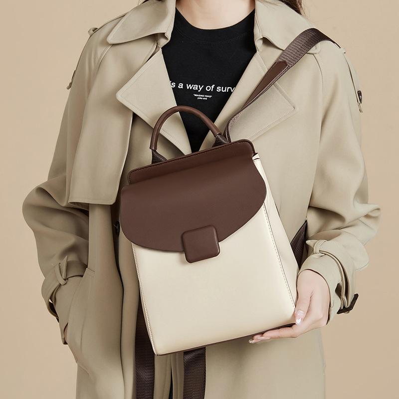 High-end and Stylish Backpack, Small Bag, Casual Large-capacity Commuting College Student Travel Bag