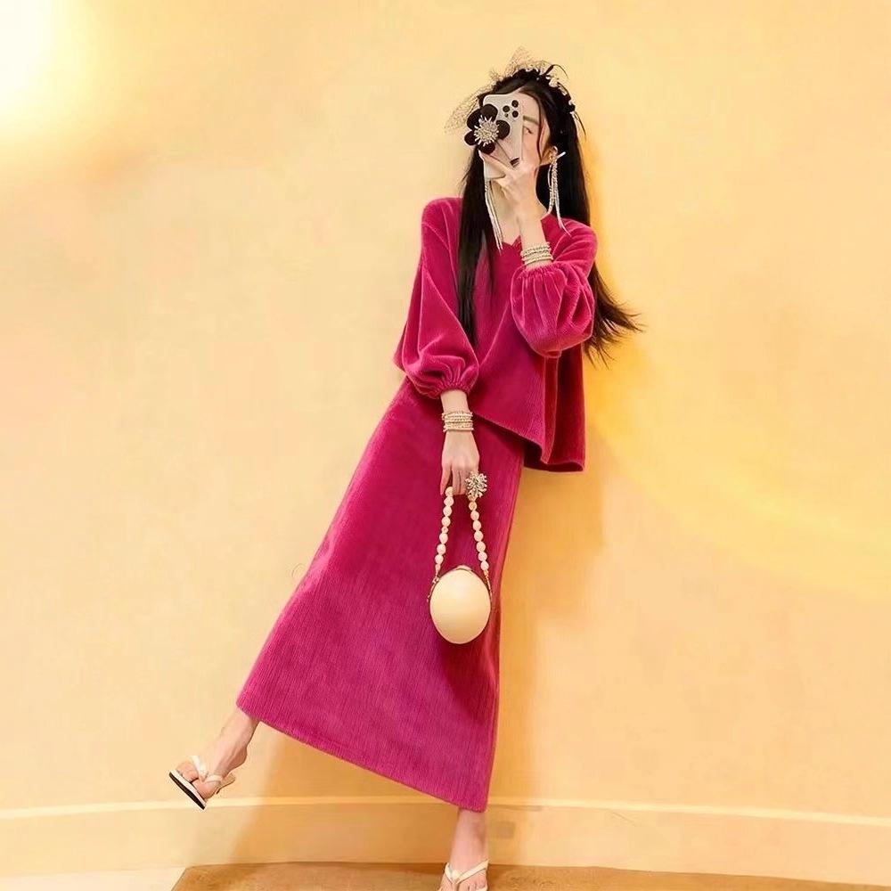 Elegant Rose Red Corduroy Suit Skirt with a Goddess-like Charm Extra Large