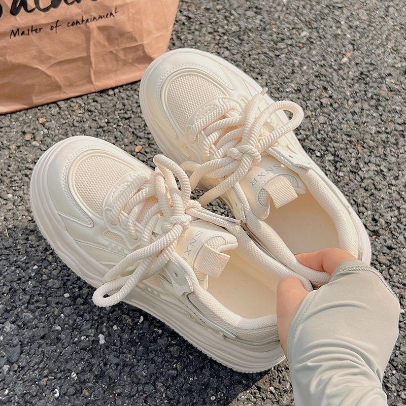 Fashion White Flat Shoes for Women Spring New Breathable Platform Vulcanized Shoes Women's Lace-up Casual Sneakers Zapatos De Mujer 2025