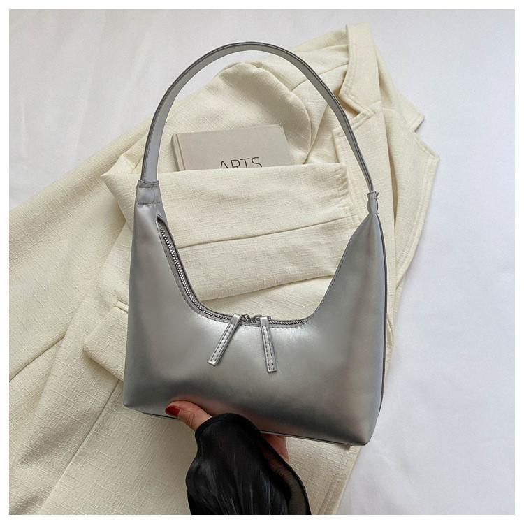 

Chic Small Shoulder Bag For Daily Outfit Single Shoulder Strap Design срібний