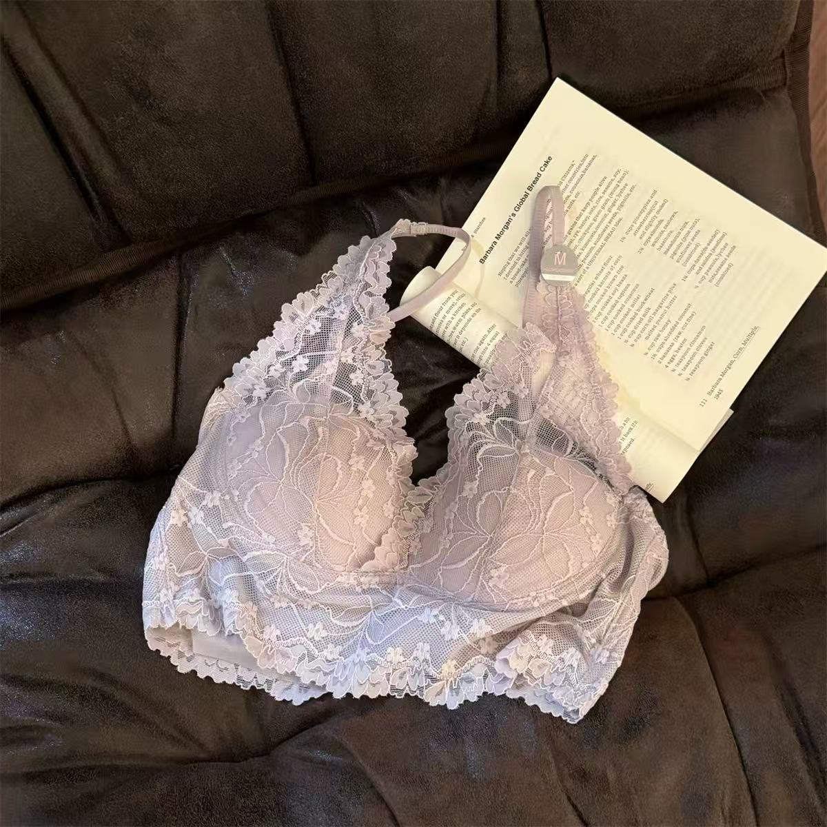 

French light luxury lace women s thin gathered small breasts without steel rings, double breasts vest type V-neck beautiful back bra m recommendation 40-55kg фиолетовый