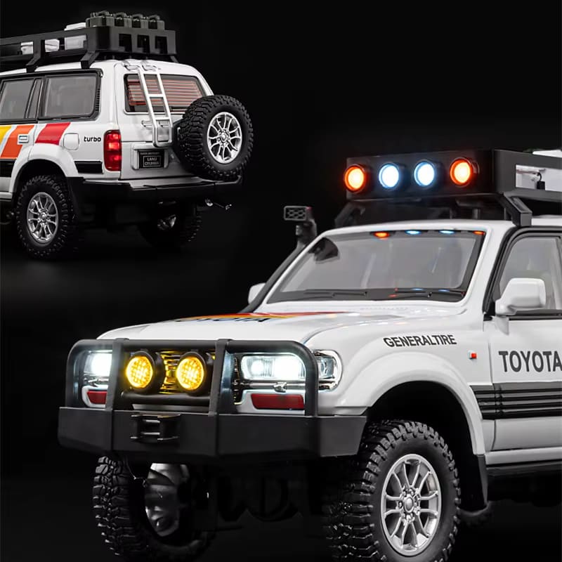 New 1:24 Toyota Land Cruiser LC80 Alloy Car Model Die-cast Metal Toy Off-road Vehicle Car Model Simulation Sound and  Light Children's Gift