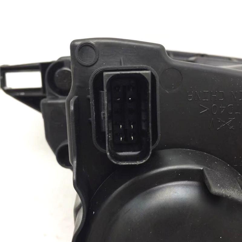 Compatible with Dongfeng Peugeot 2008: Low Configuration Halogen Headlight Assembly - High & Low Beam