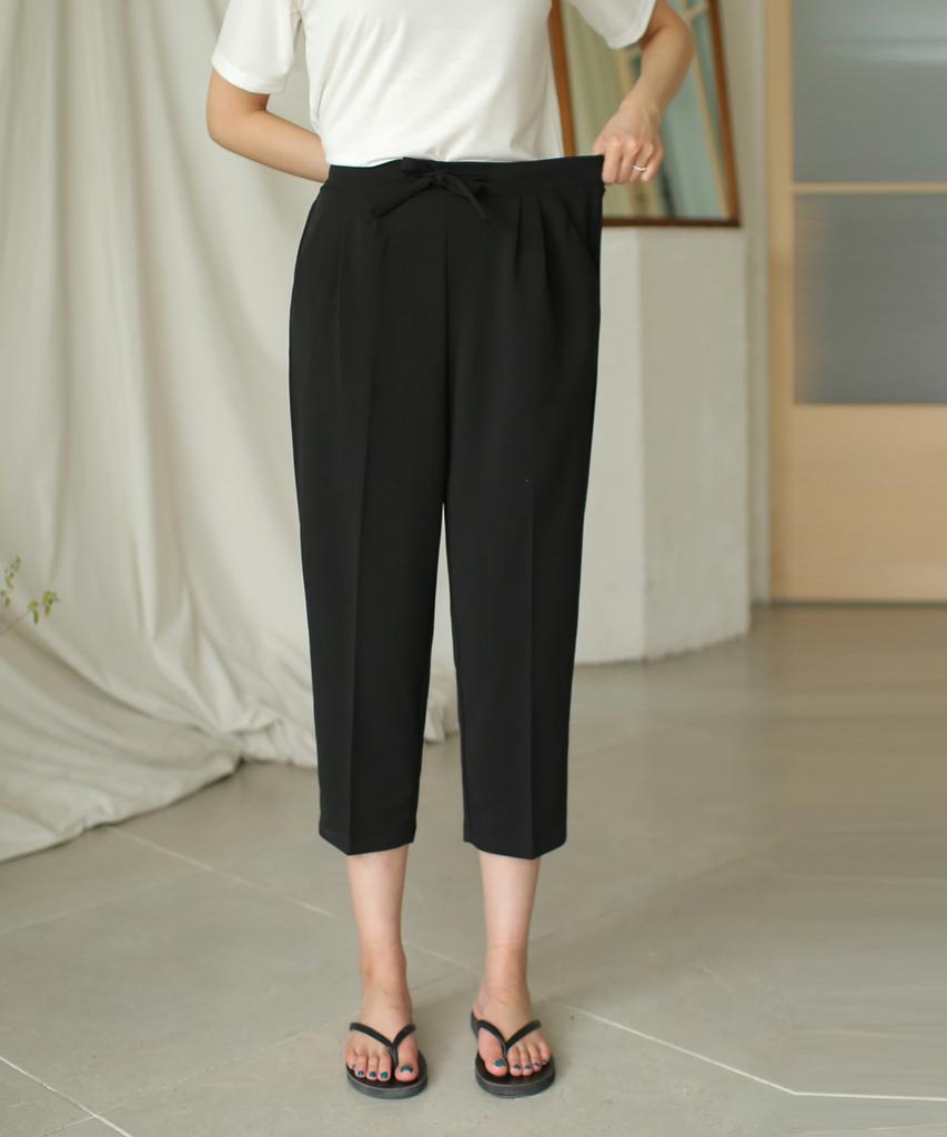 Ppaeppae Adjustable Drawstring Back Banded Pintuck Knee-Length Stretch Slacks