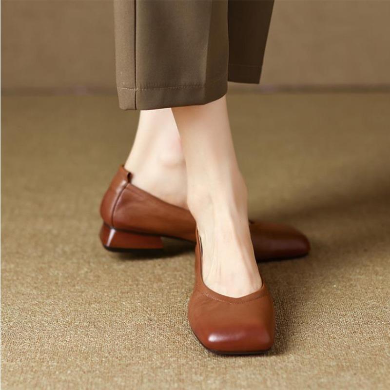 Módní boty pro ženy Elegantní lodičky se čtvercovou špičkou Měkká kůže Silný nízký podpatek Podzimní dámská obuv Neformální Jednobarevné Mělké lodičky s podpatkem Ženy