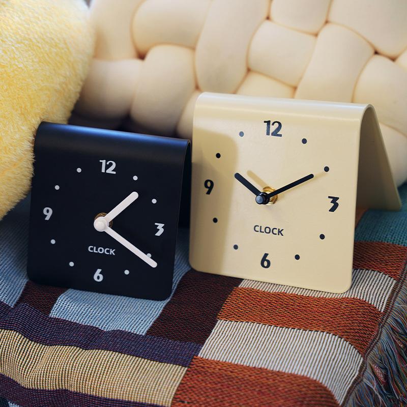 Cream Tabletop Living Room Home Clock Modern Desk Clock Mute Student Bedside Table Clock Oranment Decoration Gifts