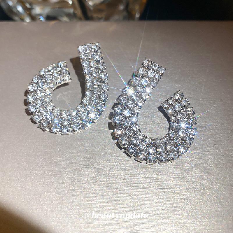 Silver Needle Super Flash Diamond-set Geometric Round Stud Earrings High-end Fashion Earrings Light Luxury Temperament Earrings