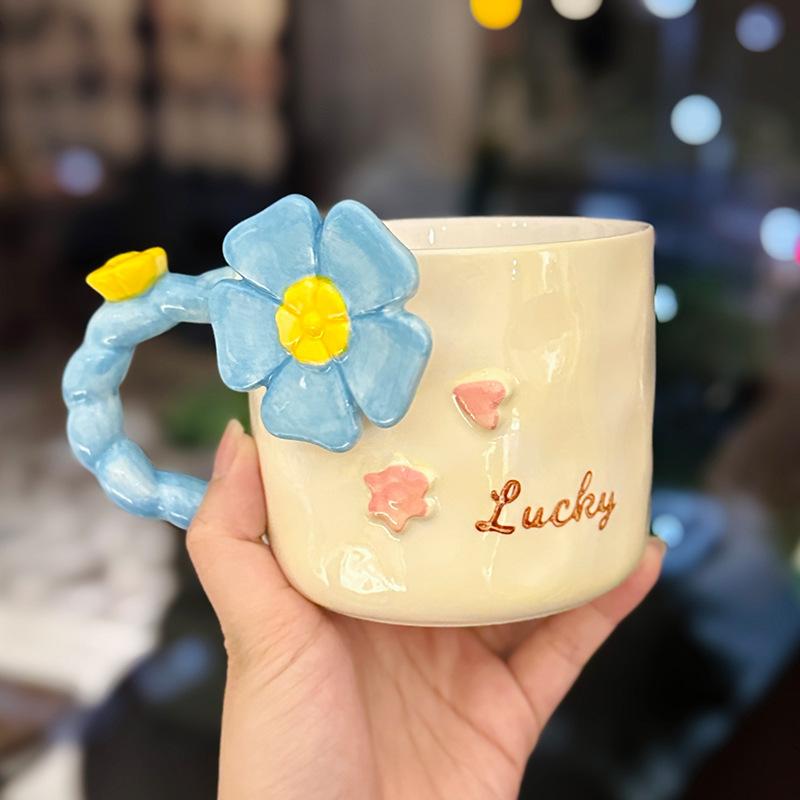 

High Appearance Level Ceramic Flower Mugs for Girls Pink Romantic Couple Water Cups Household Ceramic Cups As Souvenirs 400ml