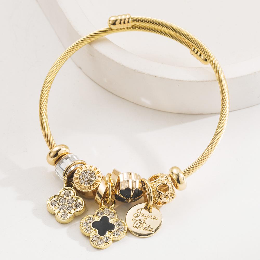 

Stainless Steel Bow Heart Geometric Diamond Bracelet - Versatile, Fresh, and Beaded for Women