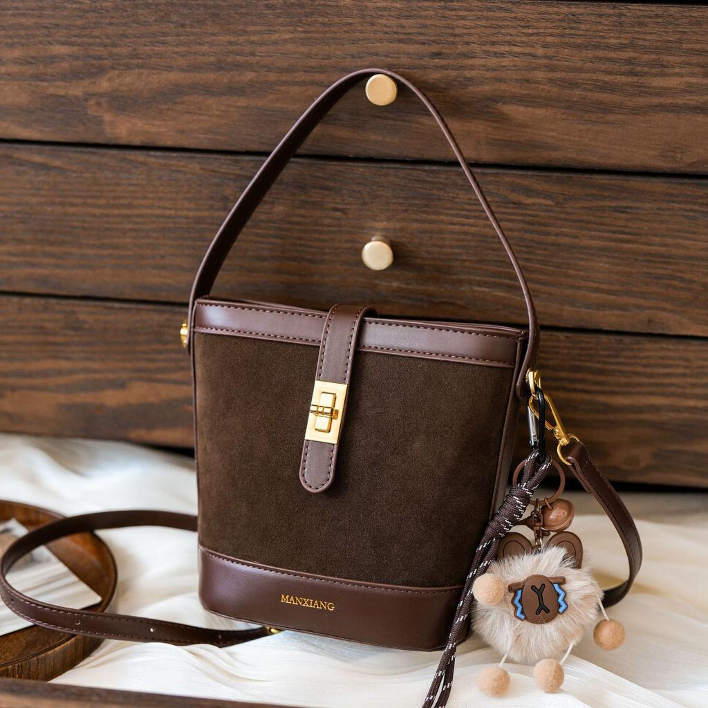 Premium Bag Women'S Bag Retro Messenger Bag Popular Suede Portable Bucket Bag