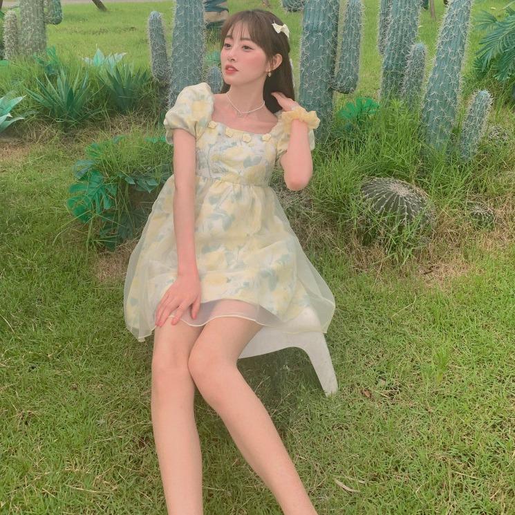 Bubble sleeves floral dress women's summer waist square neck tutu skirt on the run princess style short sweet temperament skirt