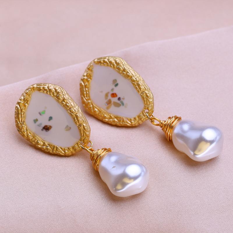 KNIKOO Boucles d'oreilles longues géométriques pour femmes, bijoux à la mode en perles de fleurs, cadeaux de fête de mariage, boucles d'oreilles pendantes