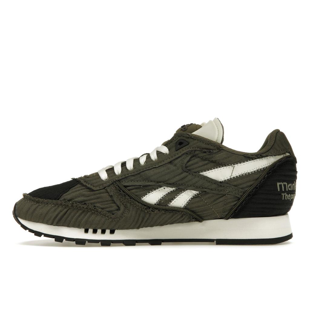 Market X Reebok Classic Leather Pump Army Green Unisex Sneakers Core-Black Chalk 100069830