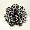 Spilla in chiffon con stampa leopardata