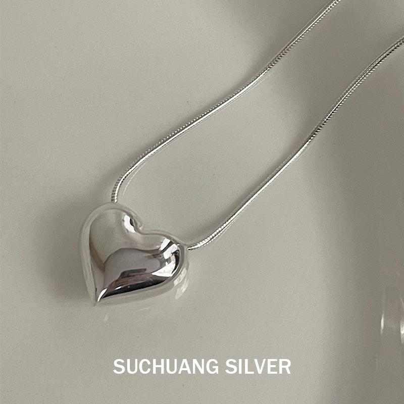 Su Chuang S925 Sterling Silver 3D Heart Necklace for Women - High-End Fashion Clavicle Chain Design 925 Silver