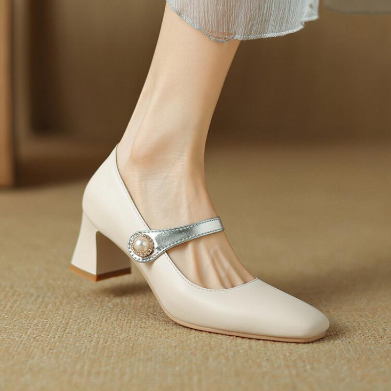 

New four-season wear women s low-top shoes solid color women s leather shoes casual high heels square head buckle lazy shoes light mouth 39