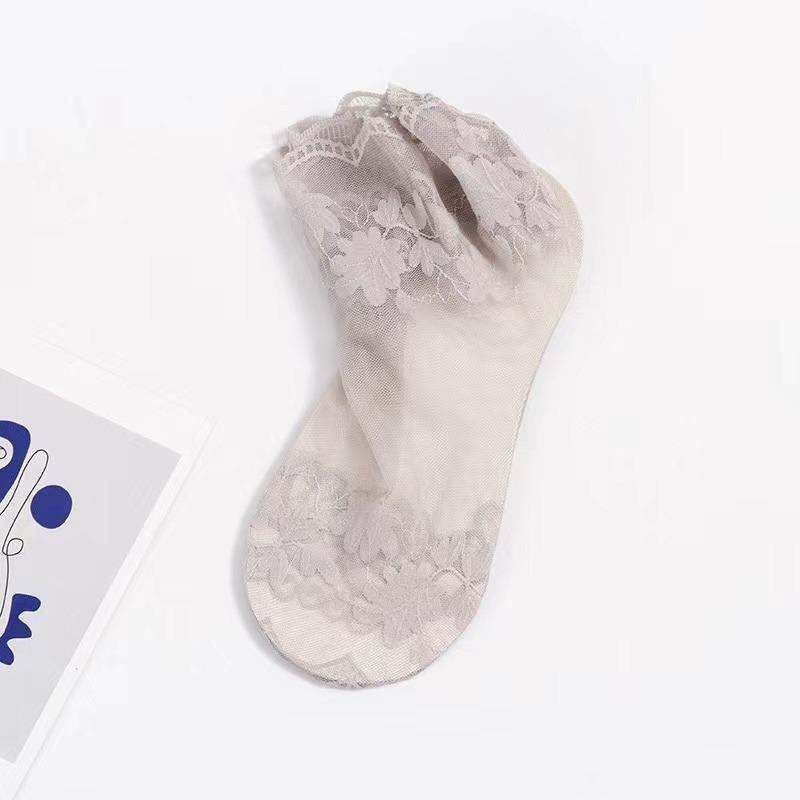 Ladies Invisible Lace Socks Thin Boat Socks Hollow Non-slip Transparent Rose Socks