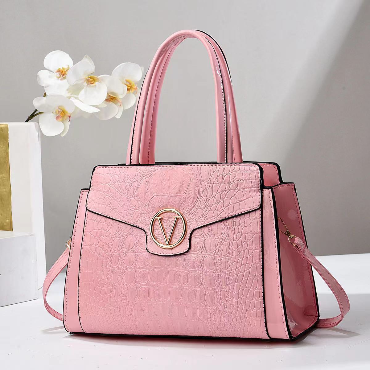 

2024 Новая высококачественная кожаная сумка для женщин, роскошные сумки-тоут, большая вместимость, дизайнерская женская сумка, повседневная женская сумка через плечо 30x12x21cm