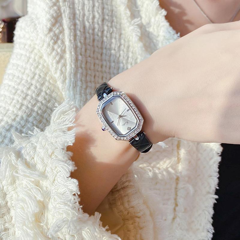 Temperament Women'S Watch With Diamond Oval Steel Belt Women'S Watch Waterproof 9338B