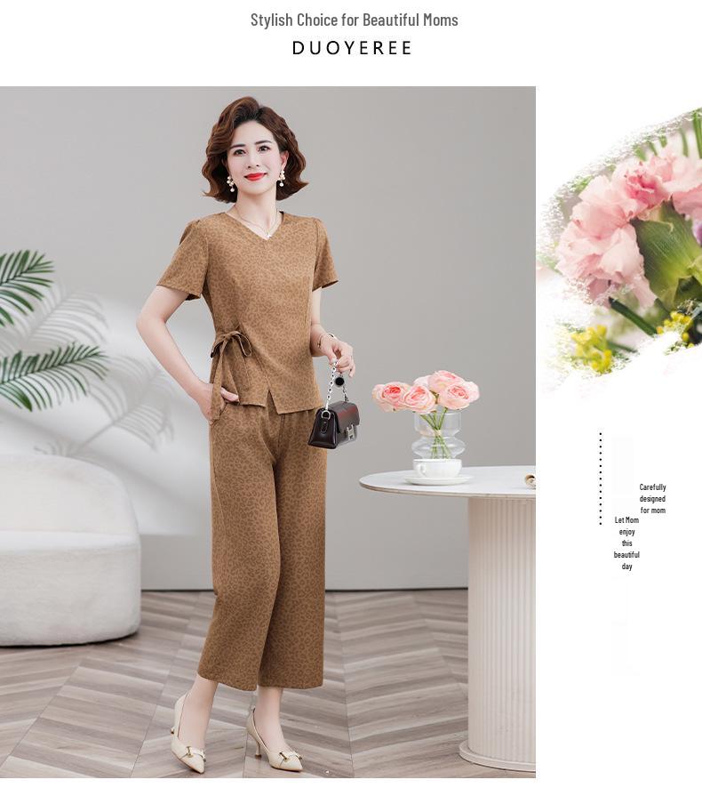 Stylish V-Neck Summer Two-Piece Set for Middle-Aged and Elderly Women