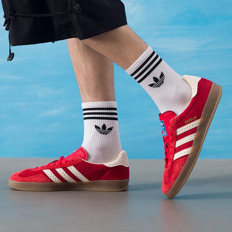 

adidas Unisex IF1808 Lifestyle Sneakers 40