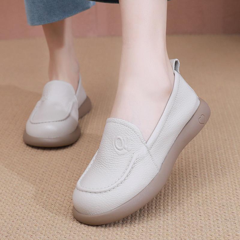Women's Mom Shoes with Soft Surface and Soft Sole, Comfortable and Versatile Leather Shoes, Women's Simple Single Shoes, Shallow Mouth Women's Shoes