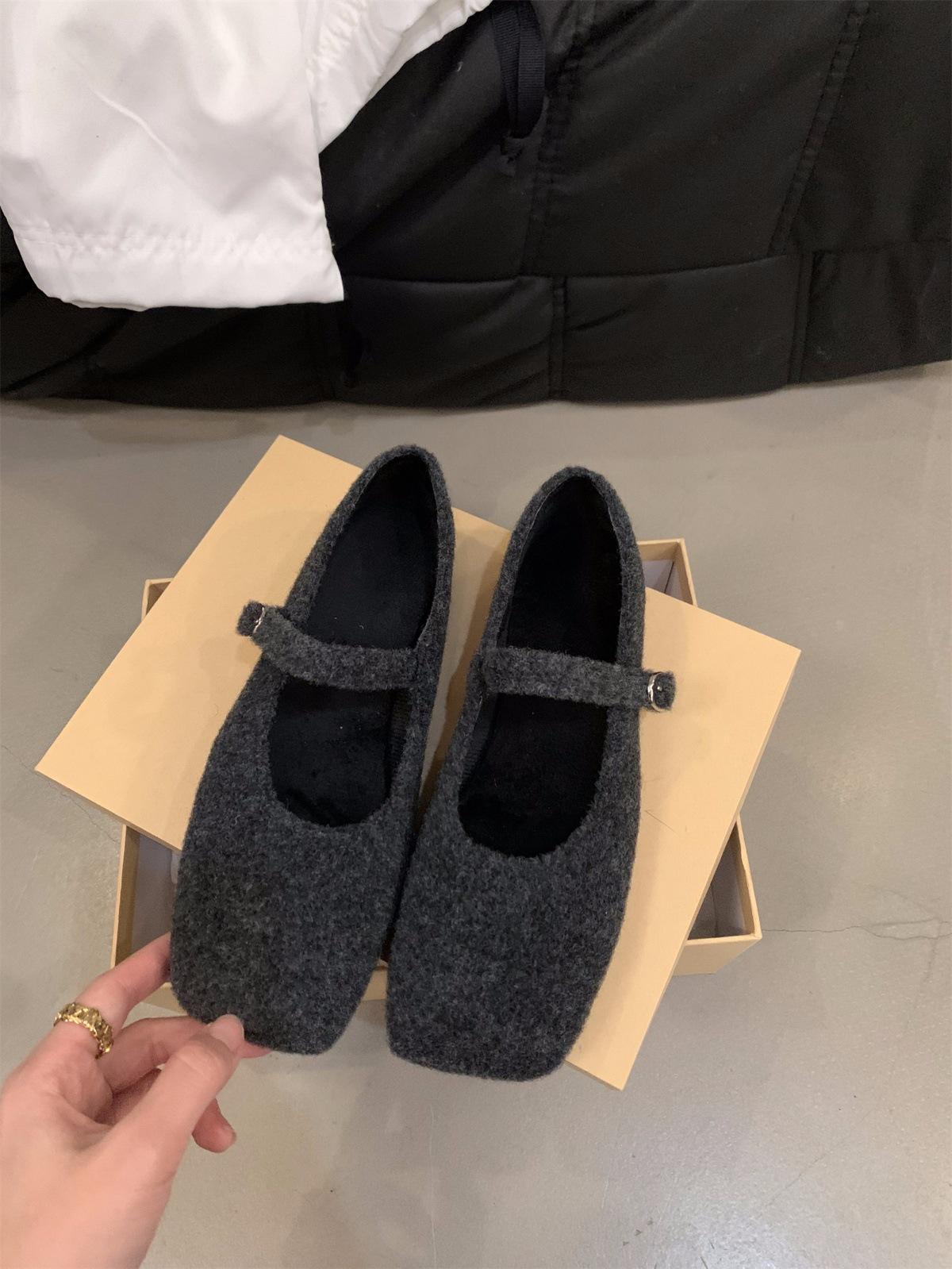 

Туфли Мэри Джейн на плоской подошве, женская обувь 2024 года, новые осенне-зимние черные нежные универсальные плюшевые туфли 40