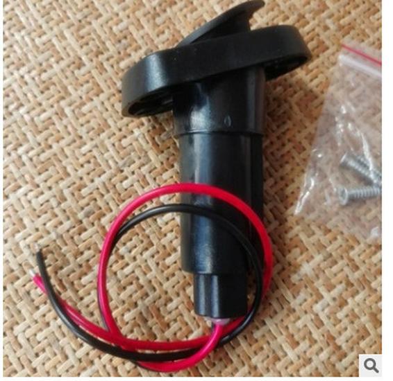 

Two-Color LED Bow Light and Anchor Light for Boats (Red/Green)