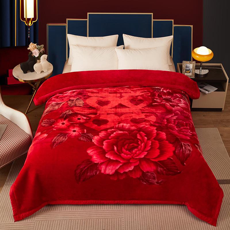 E-commerce Thickened Double-Layer Raschel Blanket: Red Wedding, Office Nap, Sofa Cover