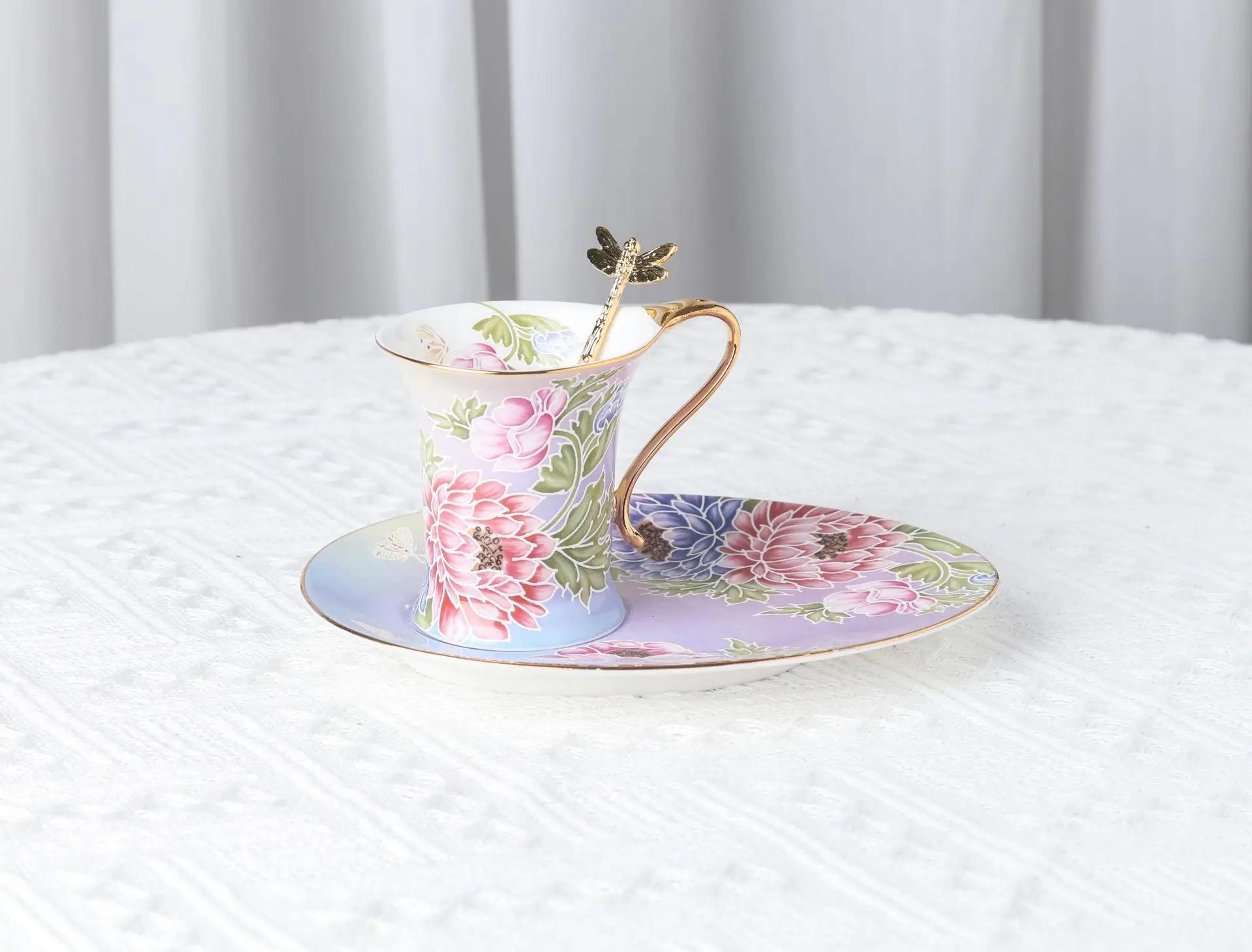 

Роскошная керамическая кружка с блюдцем в стиле ретро для послеобеденного чая и кофе, наборы с блюдцами, наборы для парных чашек, домашняя креативная посуда для напитков, кружки, новый подарок для дома 101-200ml