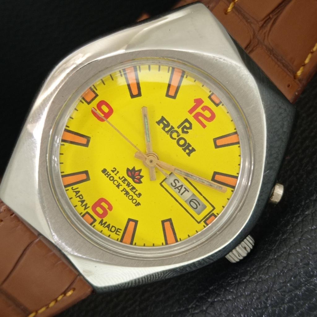 

VINTAGE RICOH R31 AUTOMATIC JAPAN MENS YELLOW COLOR DIAL WATCH a707936-1