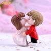Resin Kissing Bride Groom Model Figurine