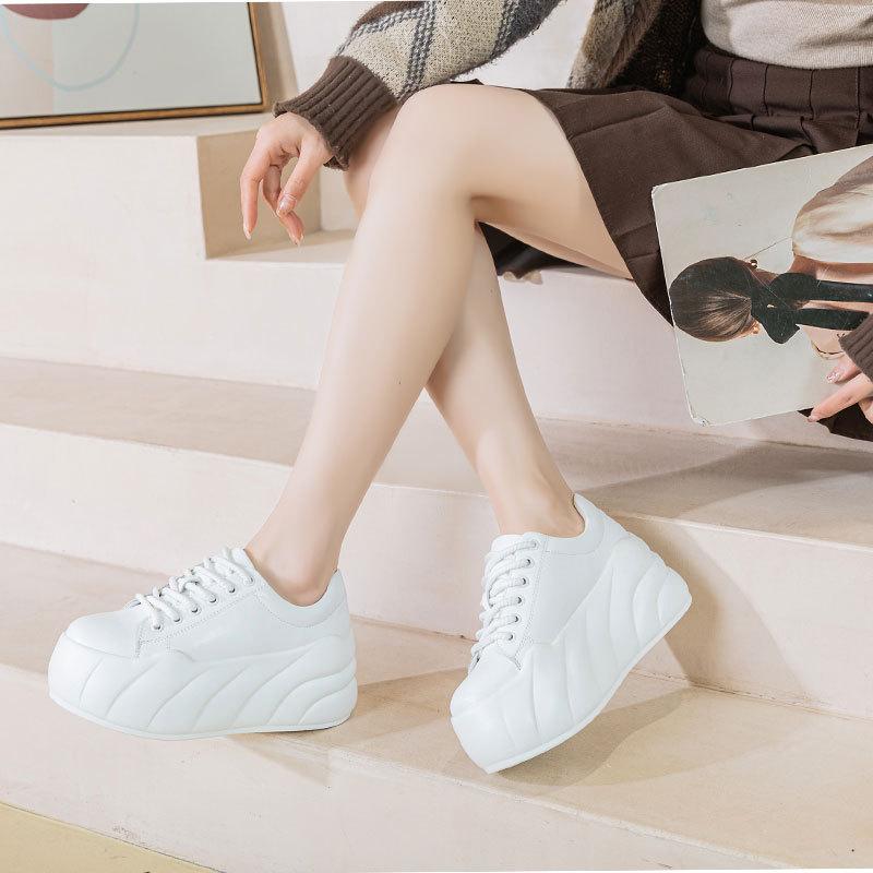 Little White Shoes In the Spring of 2025, the New Women's Leisure Popular Thick-soled Single Shoes, Solid Color Low-top Muffin Shoes Are Simple and