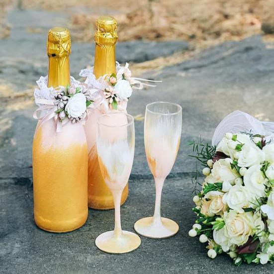 Mini Round Floral Foam Holder Green Flower Arrangement Foam Blocks with Wire for Wine Bottle Decor Wedding Birthday Table Centerpiece