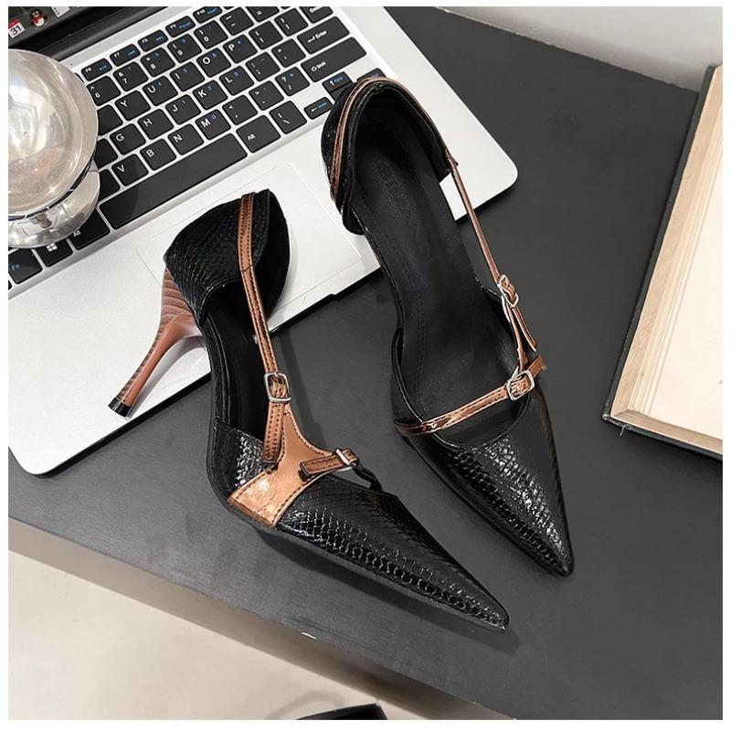 Design de Mode Talon Stiletto Pointu Motif Pierre Talons Hauts Sandales Creuses à Boucle de Ceinture Spice Girls Femmes 2025 Nouveau