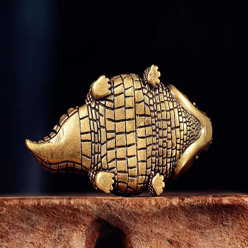 Antique Bronze Crocodile Statue Retro Copper Animal Figure Home Ornaments Feng Shui Business Decorations Crafts