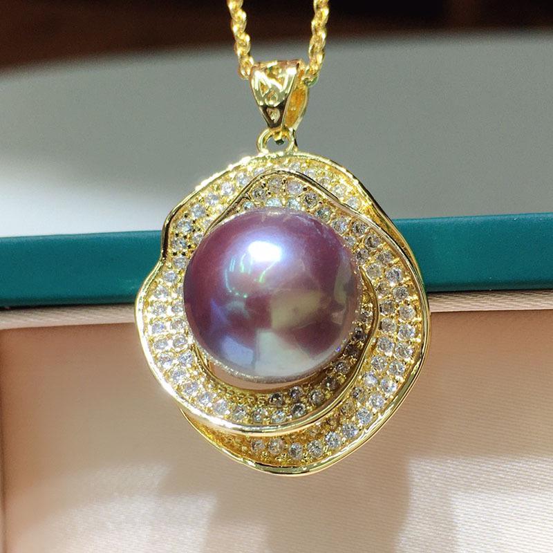 Elegant 11-12mm Freshwater Pearl Pendant Necklace: Versatile, High-Luster Purple Bead Jewelry for Women