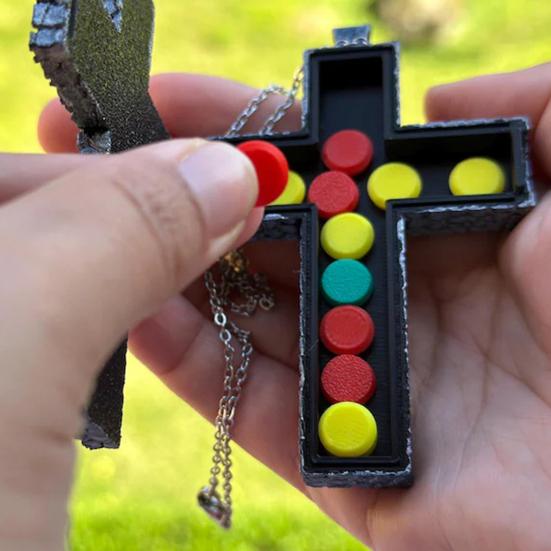 Κολιέ με κρεμαστό κολιέ με χαρακτήρες μυστικού διαμερίσματος Δέκα σχήματος Χειροποίητο 3D τυπωμένο κολιέ παιχνιδιών