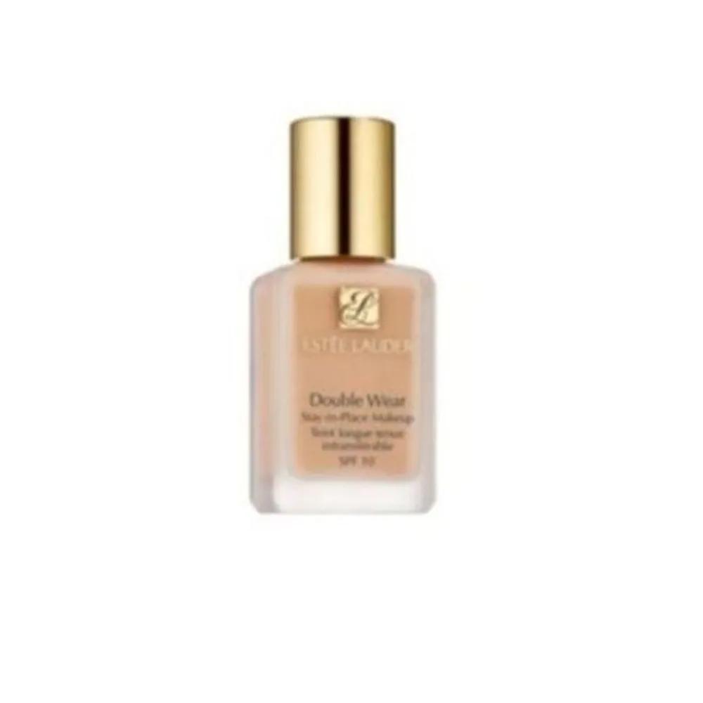 

Estee Lauder Double Wear Foundation (SPF10) 2W0, 30ml 1CO shell