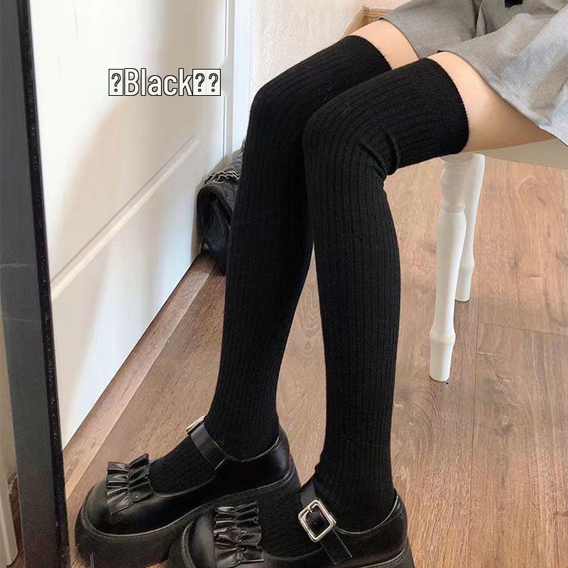 

Женские вязаные гольфы до середины икры в полоску - Весна, Осень, Выше колена, Стиль гармошка , Давление JK, Вертикальная полоска, Осень и Зима. One Size чёрный