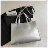2025 Large Capacity Women's Retro Crossbody Tote Bag - Trendy Autumn Commute Handbag for College Students