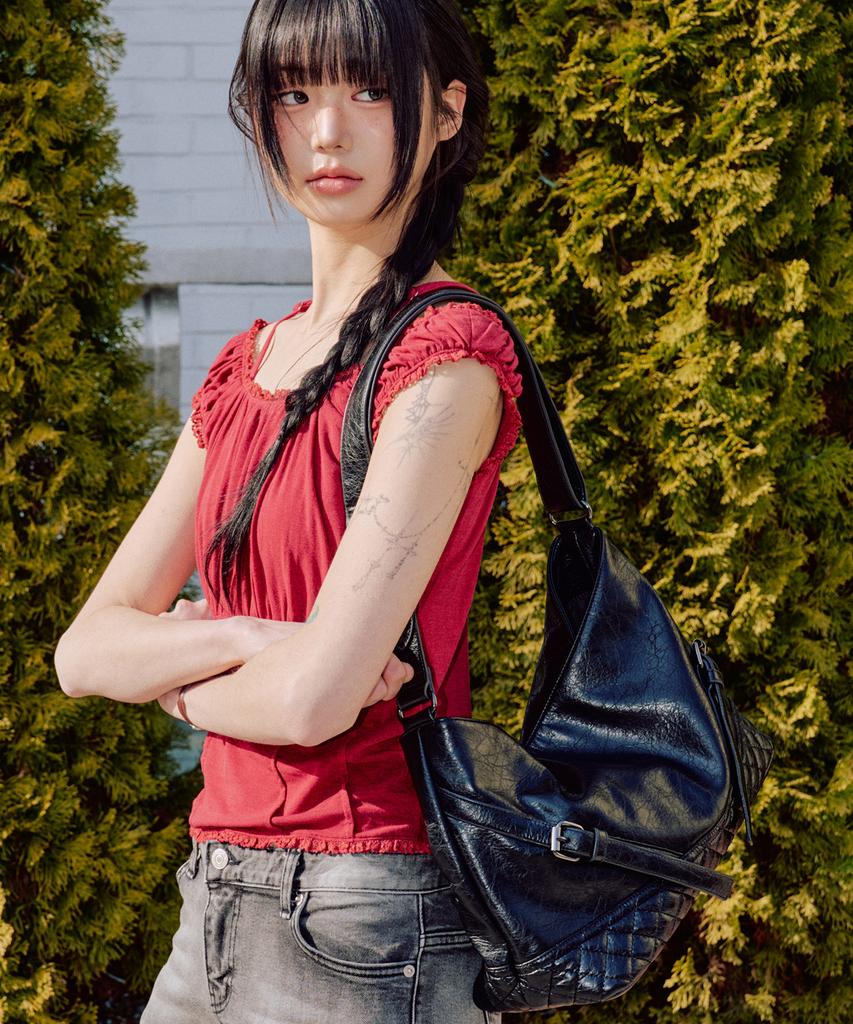 Zeroplanet Leather Buckle Shoulder Bag [Black]