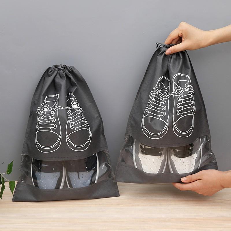 

Non-Woven Dustproof & Moistureproof Shoe Storage Bag with Transparent Cover for Travel and Home Use Medium Light Gray
