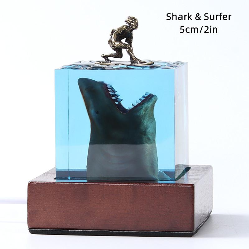 

Seabed Organism Seaweed Shark Figurines Tabletop Art Decor Diver Deep Sea Exploration Resin Night Light Home Desk Luxury Gift